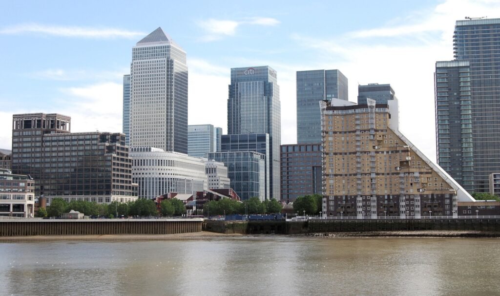 Canary Wharf Escorts - London Skyline