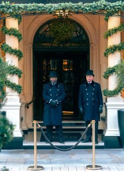 Escorts Near The Mandarin Oriental
